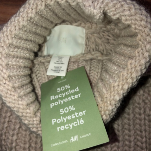 H&M sweater NWT - Picture 4 of 4